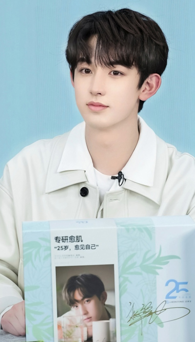 专研愈肌，Bb LAB 苾莱宝携手郭俊辰邀你共同探寻肌肤自愈力